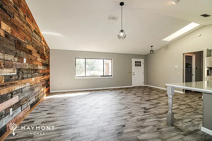 2 bed, 2.0 bath, 1309 sqft, $1,695 — Photo 4