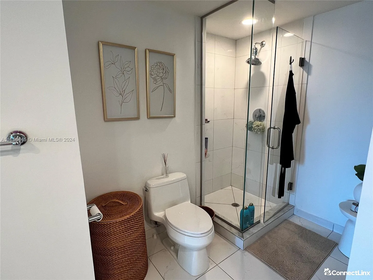 2 bed, 2.0 bath, $3,950 — Photo 4