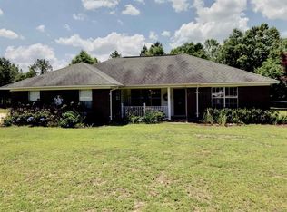 4564 Travis Rd, Brewton, AL 36426