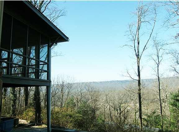 2nd image of 4511 Crestview Dr