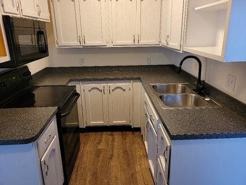 1st image of 1219 Dena St