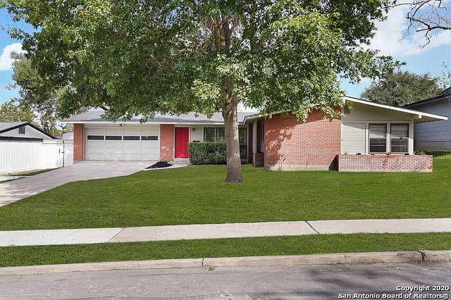 1st image of 315 Redcliff Dr