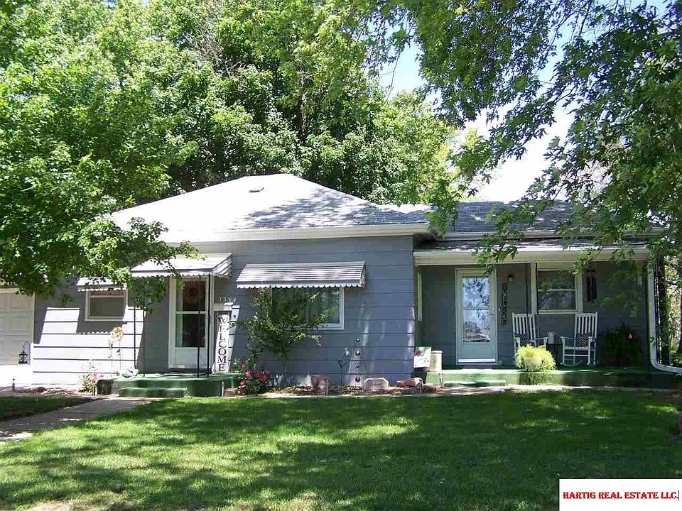 1334 Market St Beatrice NE 68310 Zillow