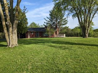 10 Obadiah Dr, Galena, IL 61036