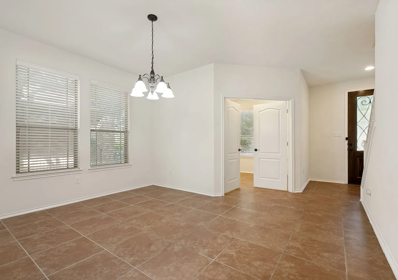 3-Bedroom In Woods Of Alon — Photo 4