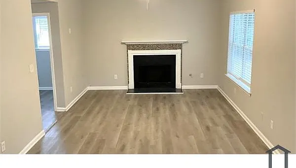 3239 Sugar Creek Falls Ave SE — Photo 2