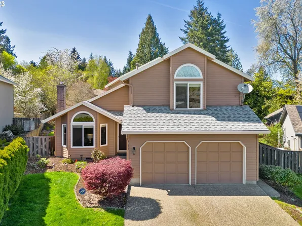 9058 SW Hill St, Tigard, OR 97223