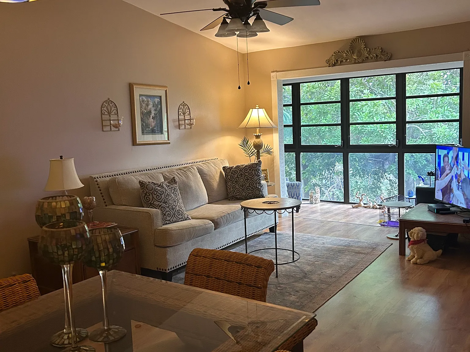 2 bed, 1000 sqft, $1,700 — Photo 1