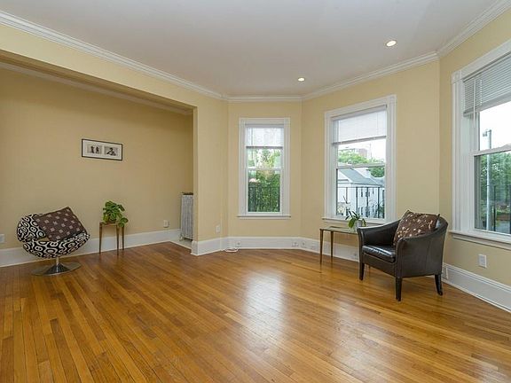 2nd image of 373-375 Broadway #373-7