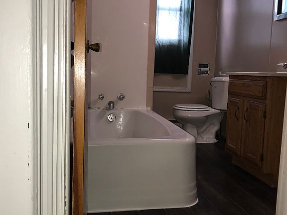 4th image of 402 N Delaware Ave