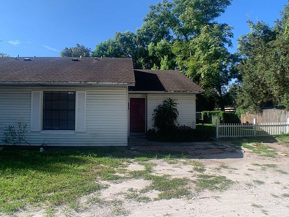 5th image of 2613-2617 Noles Ct