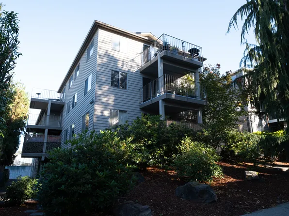 3238 21st Ave W #1, Seattle, WA 98199