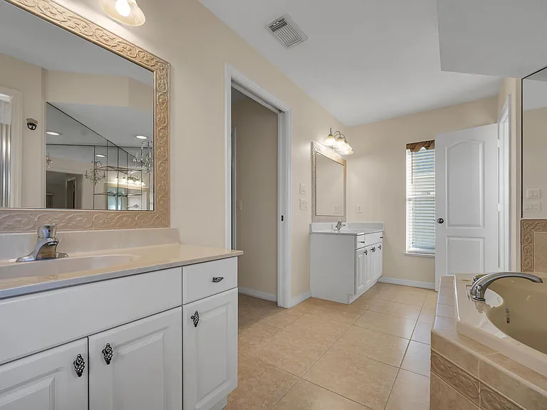 4209 SW McClellen St — Photo 16