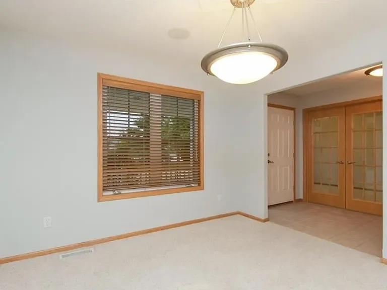 7329 Walden Rd NE — Photo 15