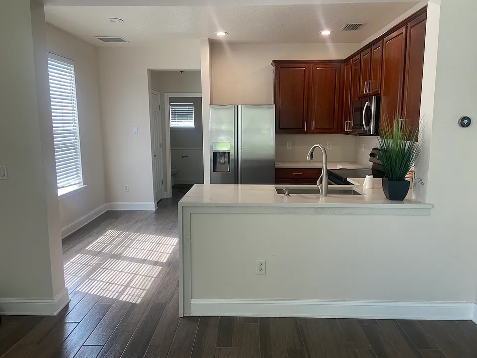 4115 Crownwood Dr