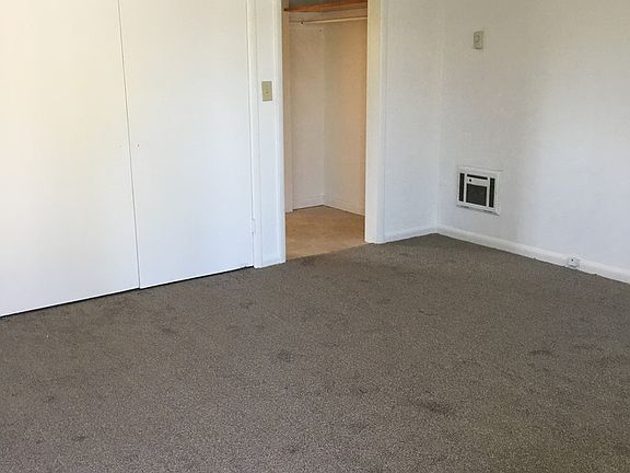 2nd image of 3015 Pacific Ave #12