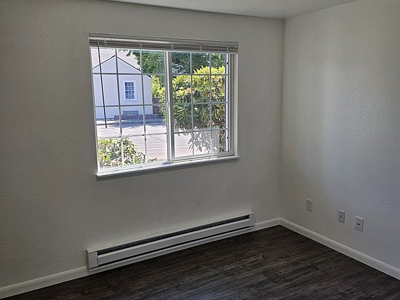4th image of 1111 2nd Ave S #6