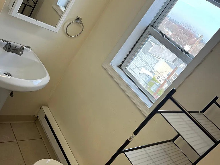 173 W Tilghman St #3 — Photo 8