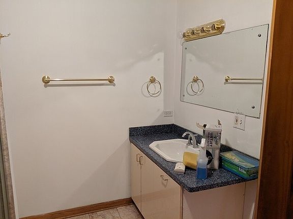 3rd image of 1420 N Western Ave Unit T2f