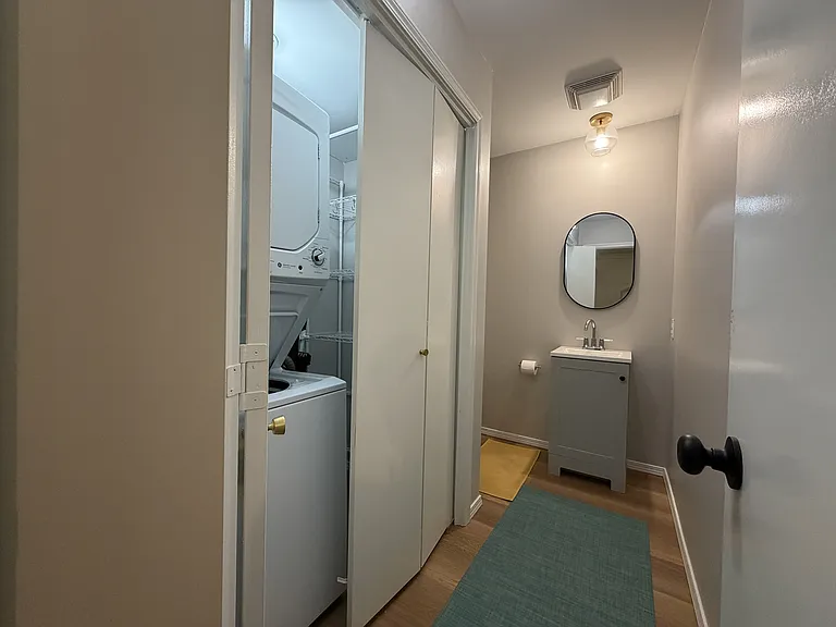2213 N Crossover Rd #1 — Photo 6