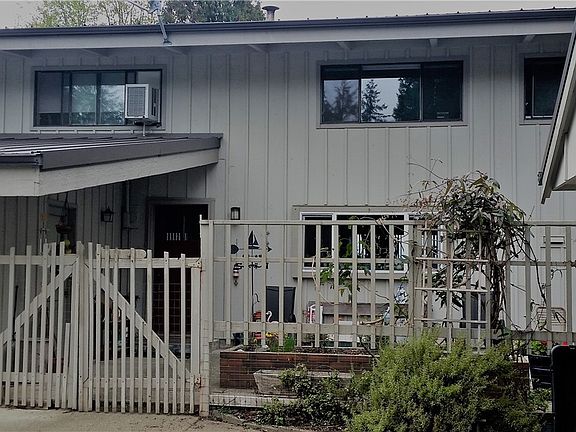 5th image of 1122 E Madrona Blvd NW