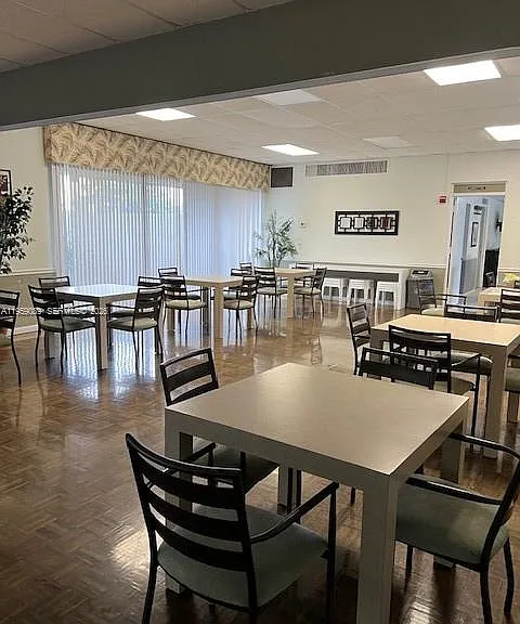 2226 N Cypress Bend Dr #210 — Photo 32