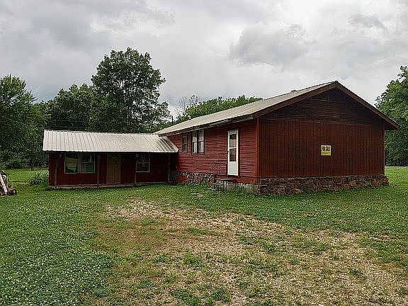 1st image of 10174 Davis Cir