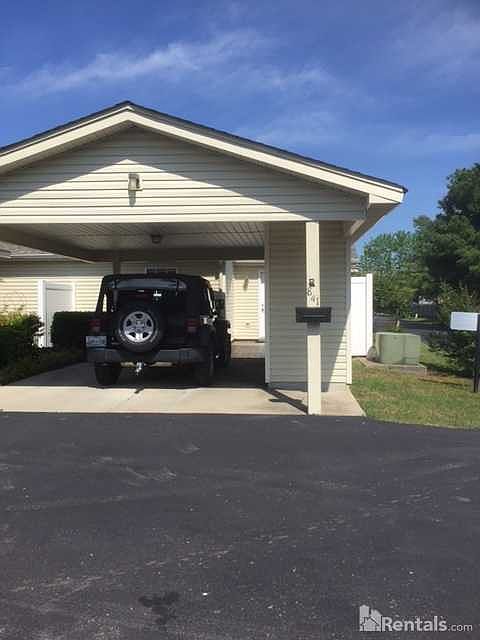 1st image of 841 E Northfield Blvd