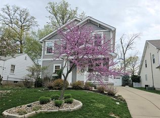 115 Oak Tree Dr, Saint Louis, MO 63119