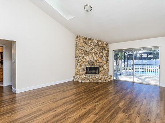3rd image of 1507 Cuthill Way