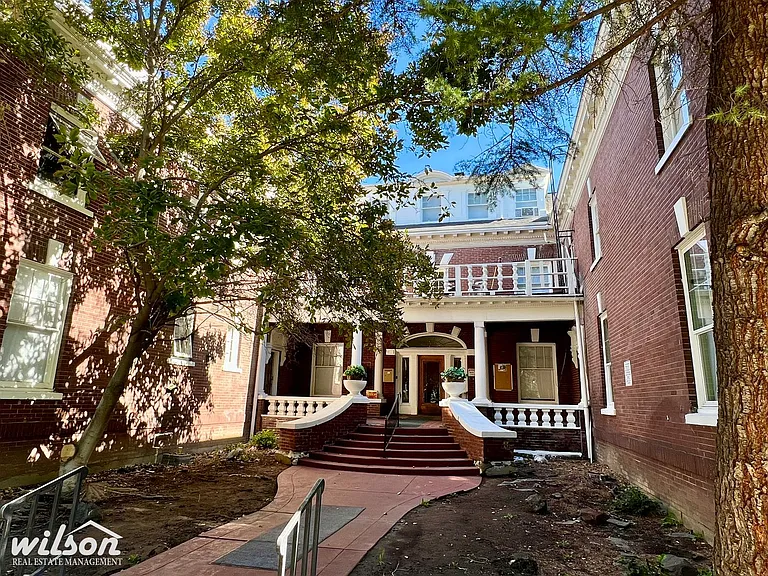 115 N Naches Ave — Photo 1