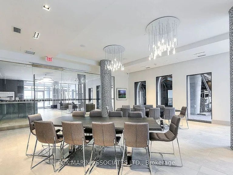525 Adelaide St W #614 — Photo 16