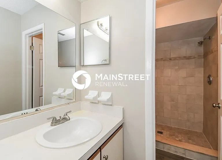 10838 Naples Ct S — Photo 12