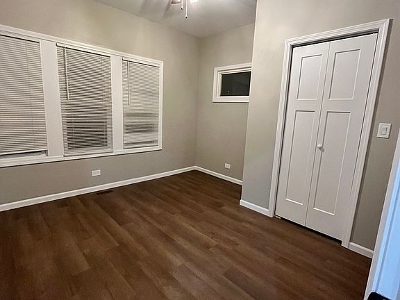 5th image of 893 Greenbay Ave
