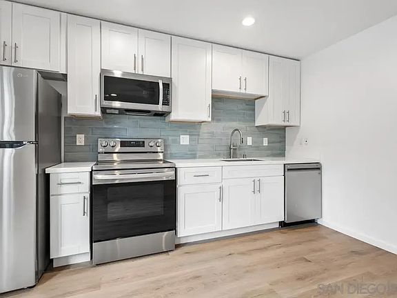 2nd image of 2958-68 Reynard Way #2958