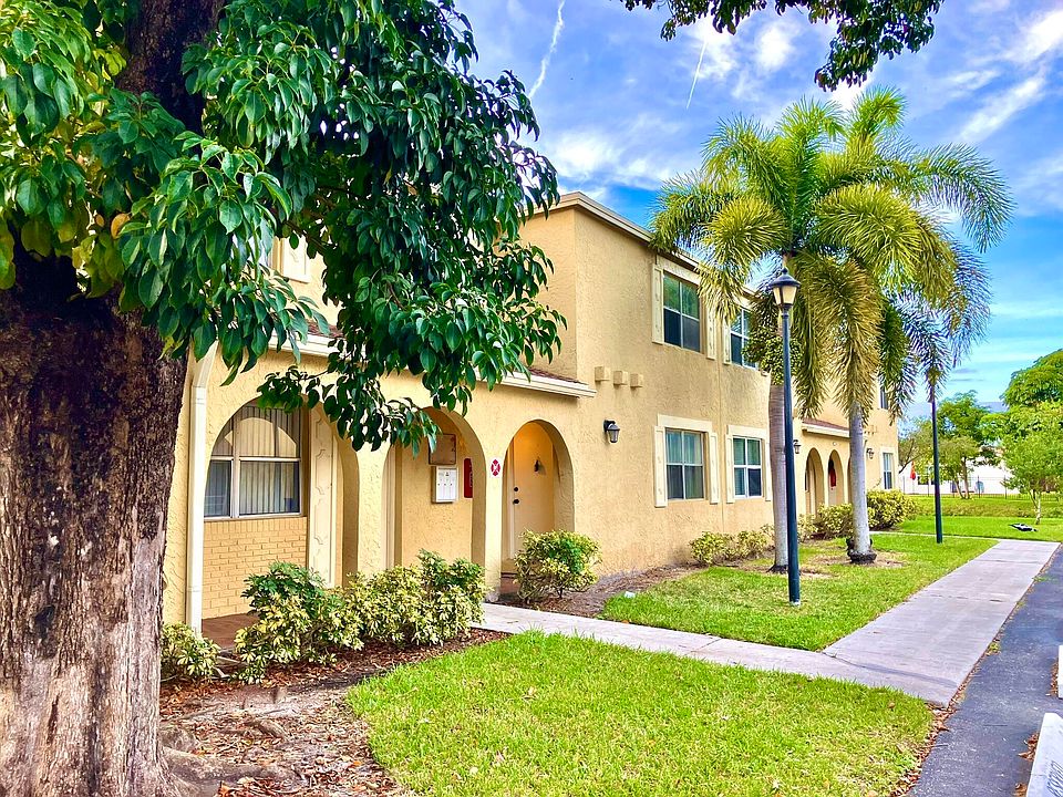 1st image of 10733 La Placida Drive #3-3