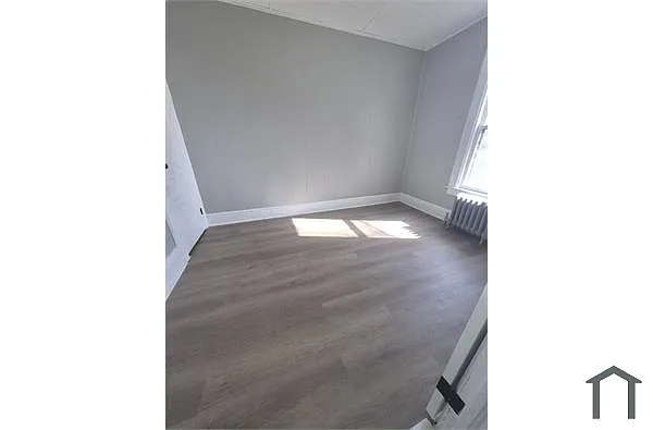 Building Photo - 108 S 8th St #1