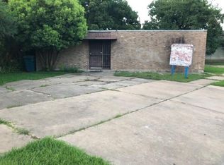 1561 Lombardy St, Houston, TX 77023