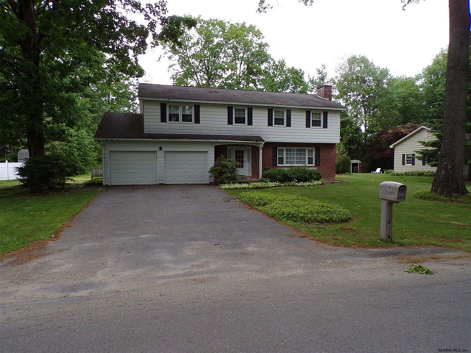 1st image of 10 Cedarwood Dr