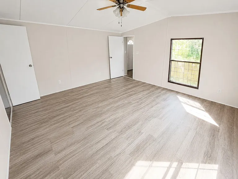 142 Aspen — Photo 17