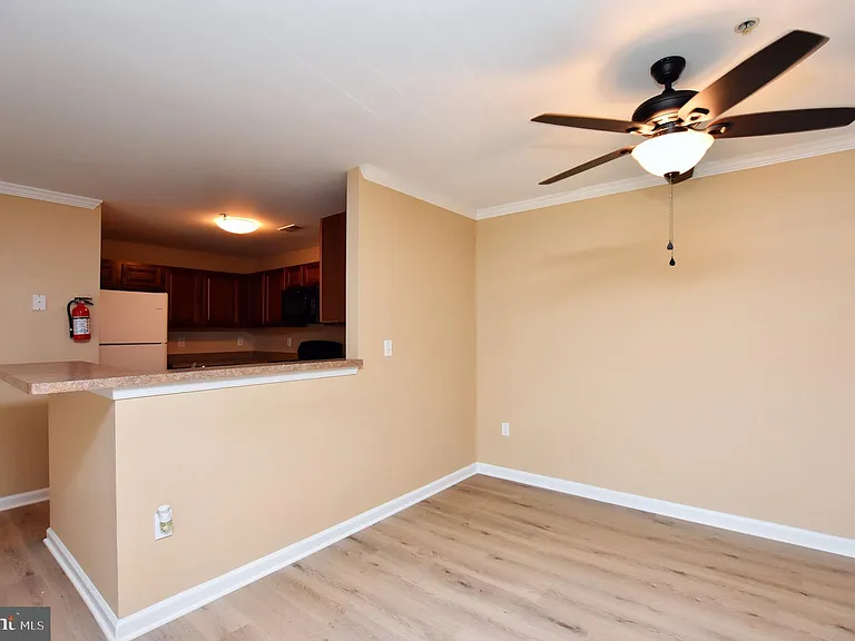 342 Nicholas Dr — Photo 8