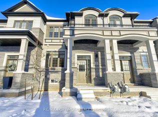 305 Garner Rd W #2, Hamilton, ON L9G3K9