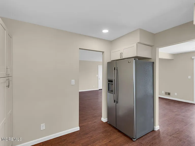 404 9th Ave #UPPER — Photo 14