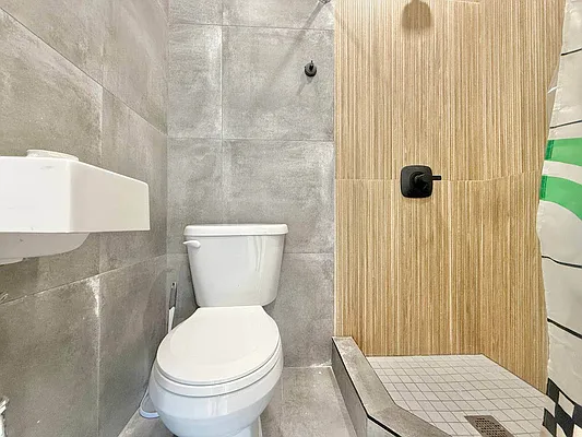 Rented by Doorway NYC, LLC | media 22