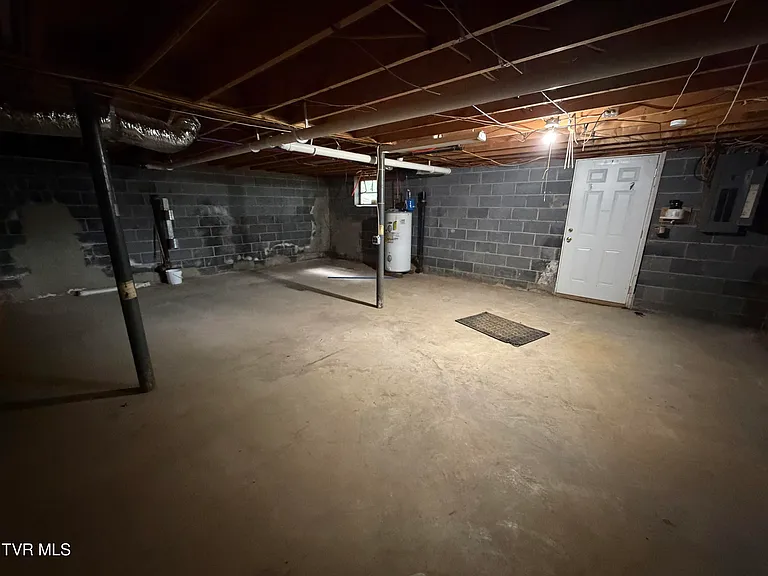2510 Catherine St — Photo 16