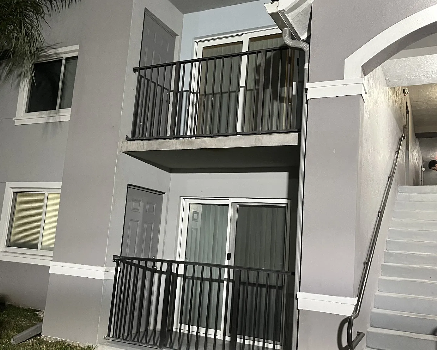 2 bed, 900 sqft, $2,000 — Photo 1