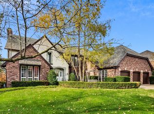 2362 Mohawk Ln, Glenview, IL 60026