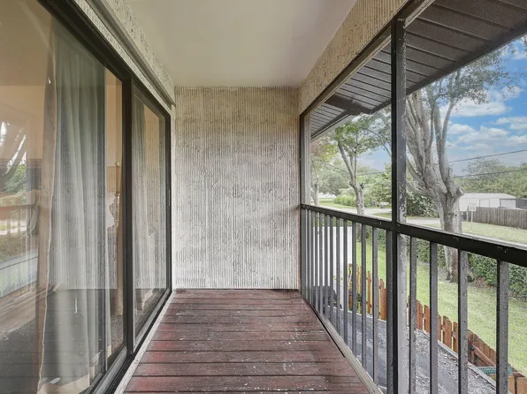 2020 Colonial Road #6, Fort Pierce, FL 34950