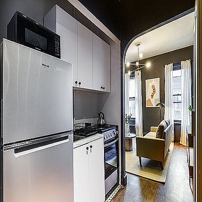 5th image of 338 E 61st St #14