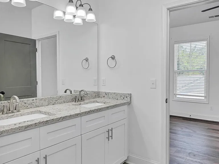 2035 Rosewood Dr #A — Photo 24
